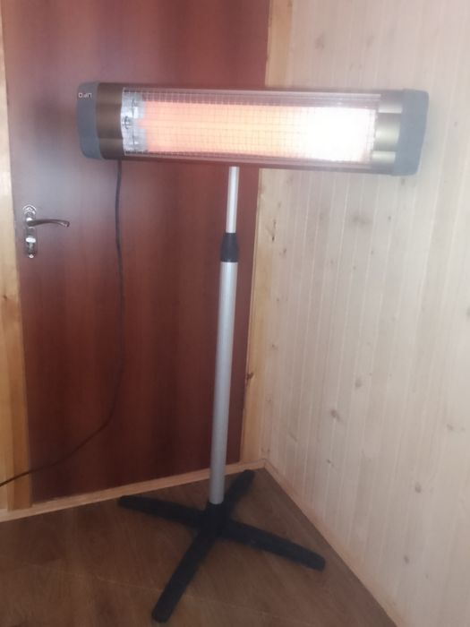 Обігрівач Ufo Line L-1800 для приміщення і вулиці