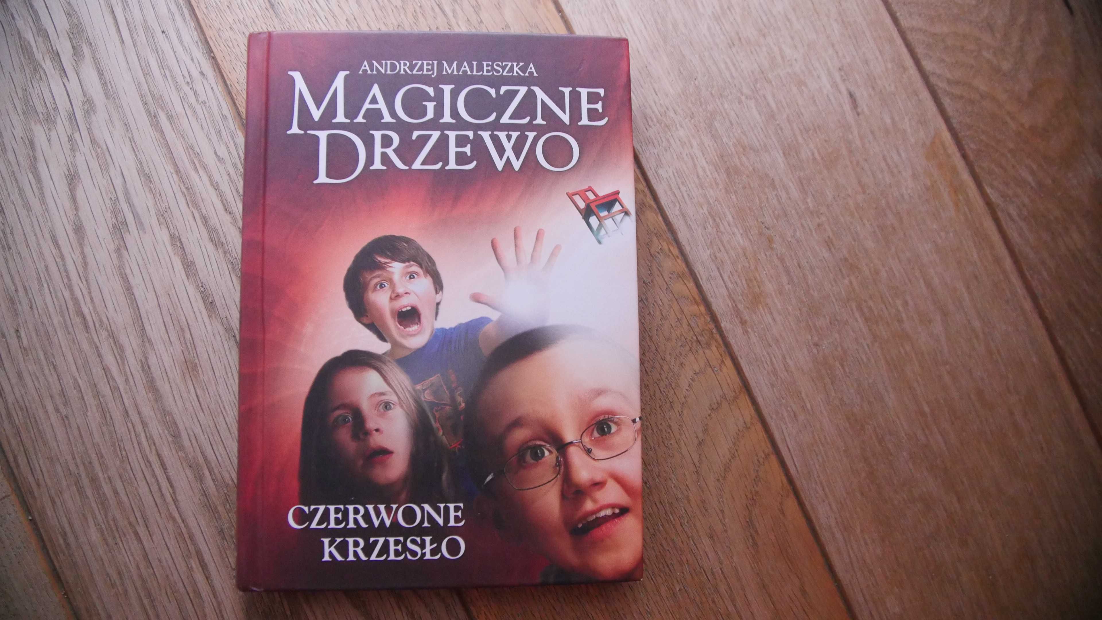 "Magiczne Drzewo Czerwone Krzesło" "Stawiam na Tolka Banana"