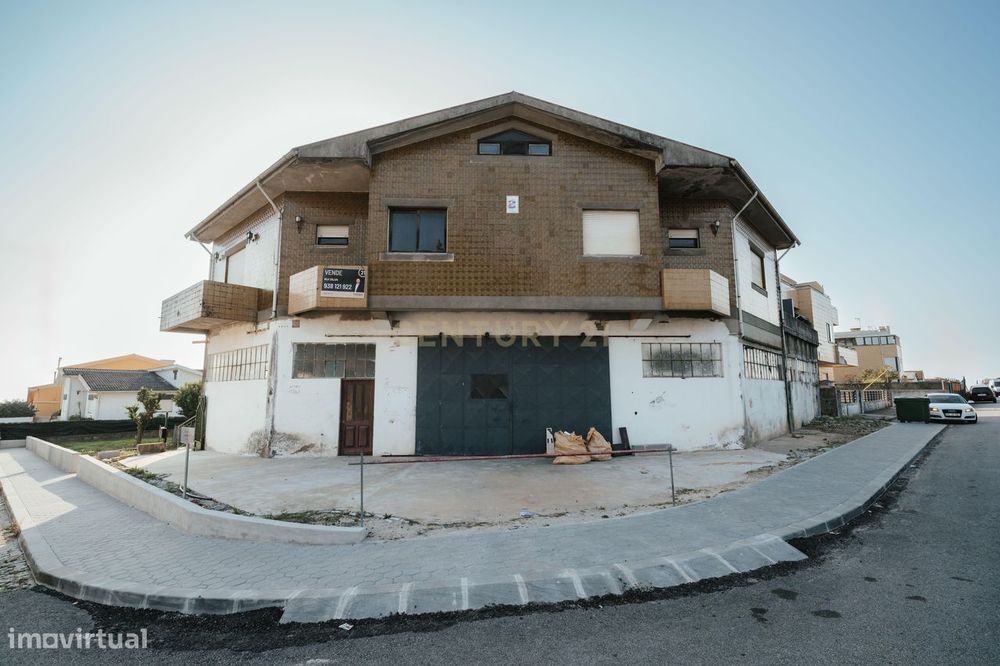 Moradia T5 Isolada - Mozelos