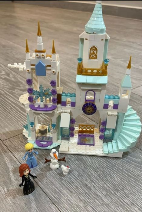 Конструктор Disney Frozen Lego 360 дет. Холодне серце Крижаний замок