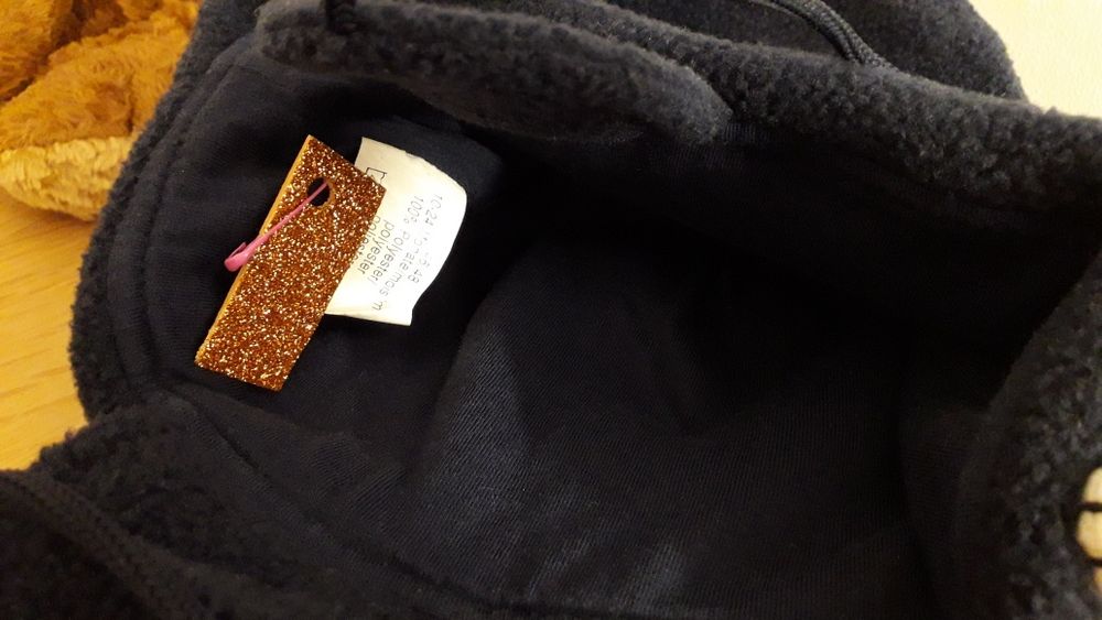 Gorrinho com luvas 10/24 meses