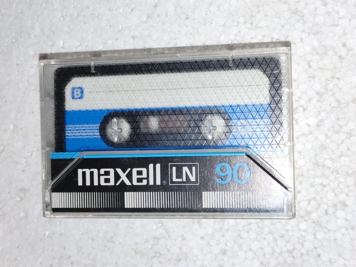 Maxell LN 90 made in Japan аудикассета