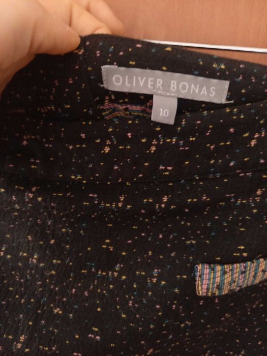 Spódniczka mini Olivier Bonas M 38 czarna wyszywana różową nitką