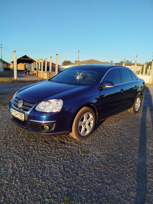 Volkswagen Jetta 1.6 бензин мех6