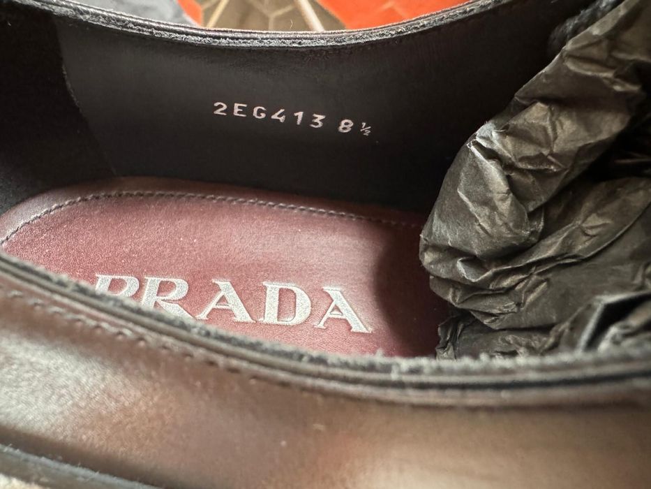 Sapatos Prada