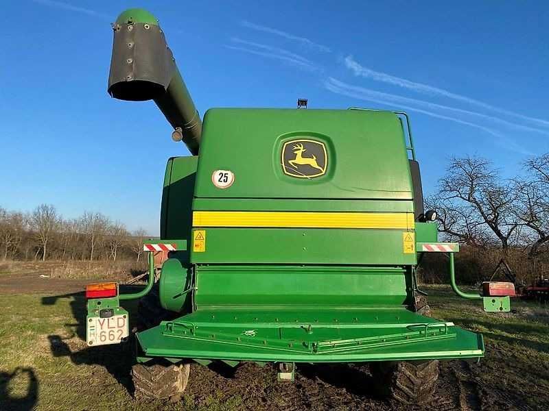Комбайн John Deere W650