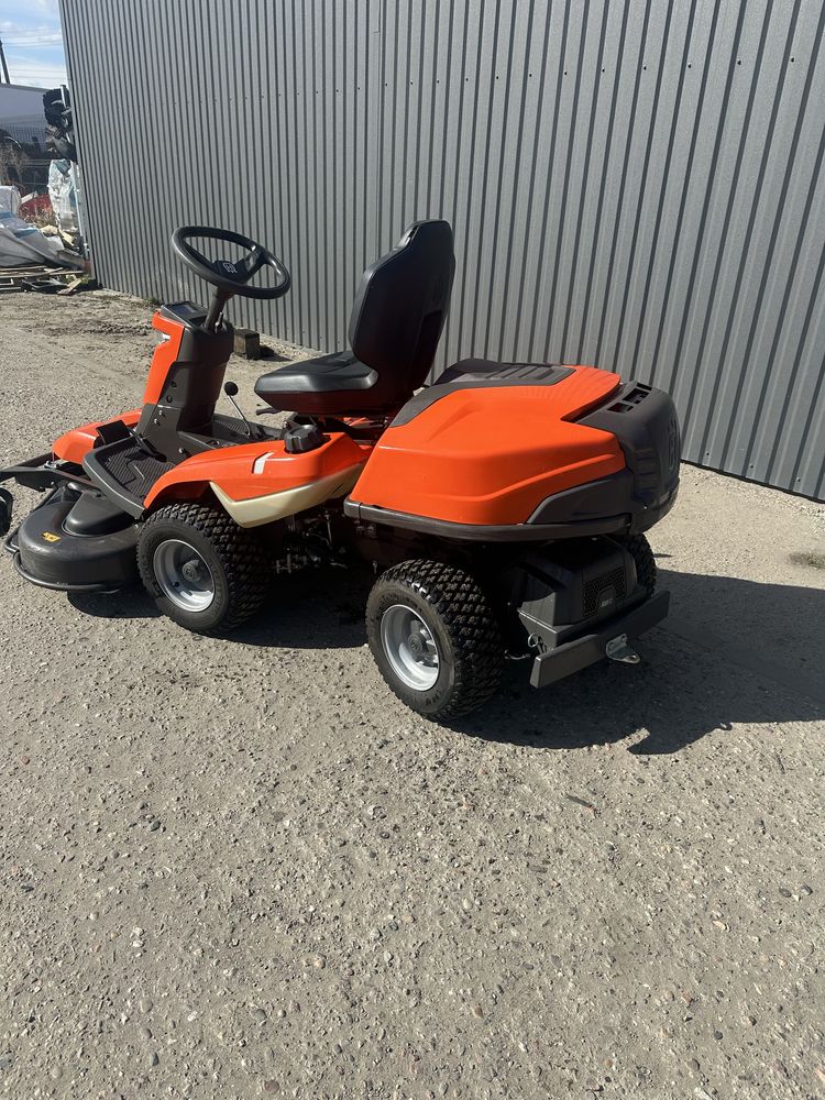 Profesjonalny traktorek kosiarka HUSQVARNA R320x AWD 2019r 4x4