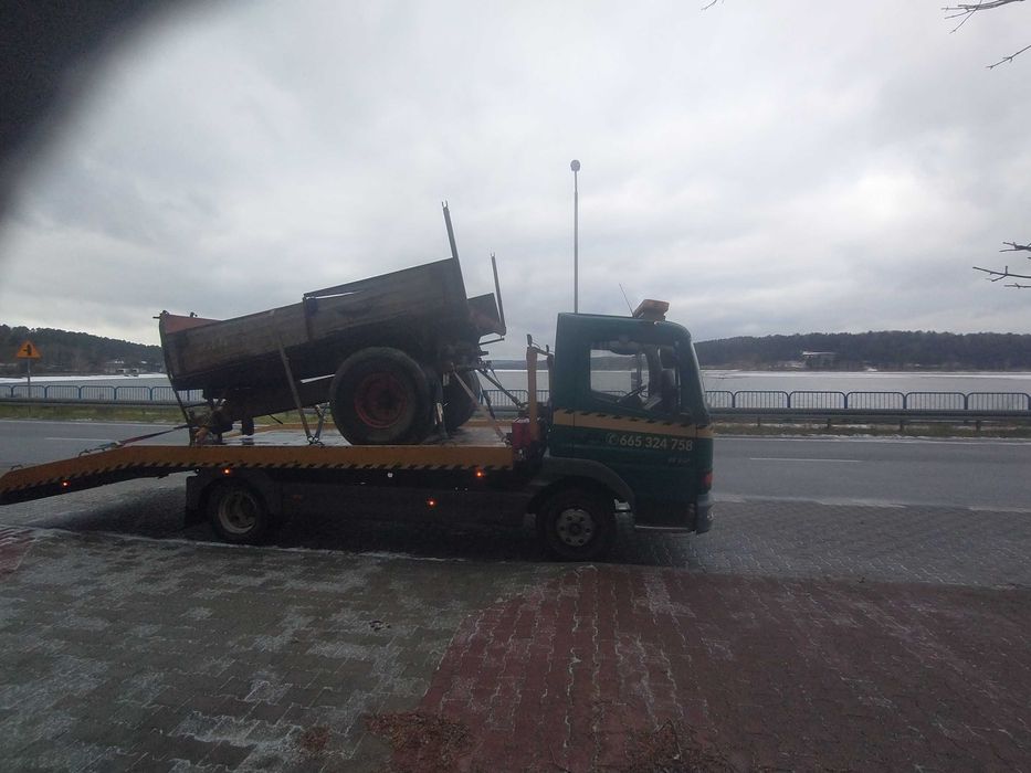 Auto laweta transport holowanie pomoc drogowa Parczew okolice 24/7