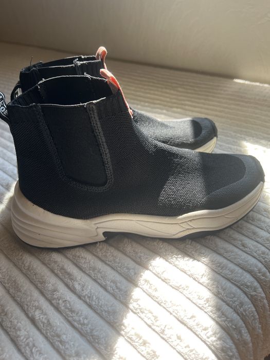 Кросівки дитячі Zara