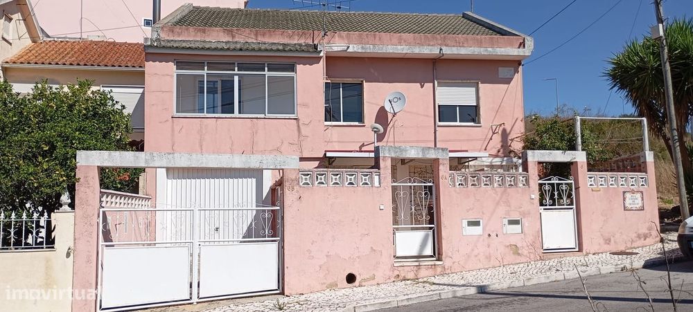 Moradia em Casal de Cambra