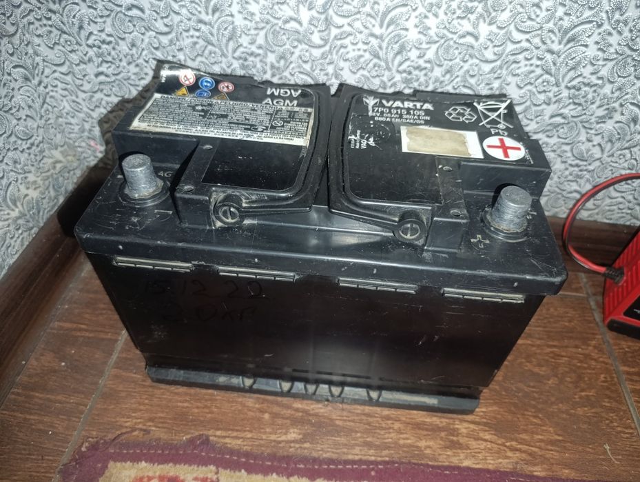Акумулятор AGM 68 Ah 680A