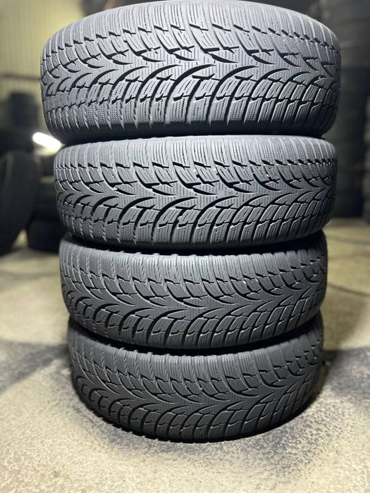Автошини зимові nokian 185/60/15 (4шт)Резина,Колеса,Гума,Скати, Шини)
