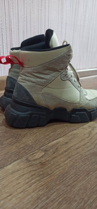 Високі кросівки Італія, хайтопи