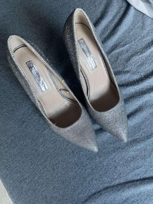 Srebrne szpilki jenny fairy