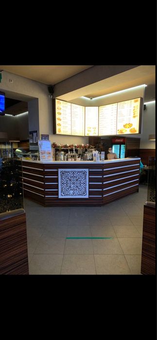 Здається приміщення Теотральна площа / С.Бандери