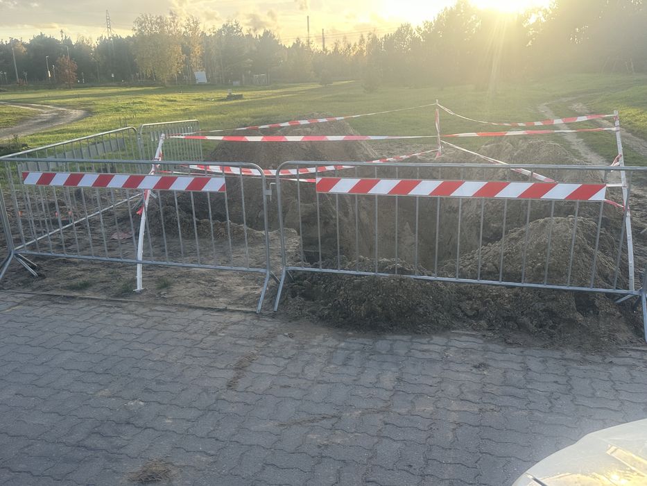 Wynajem barierek drogowych u 20 zapora drogowa