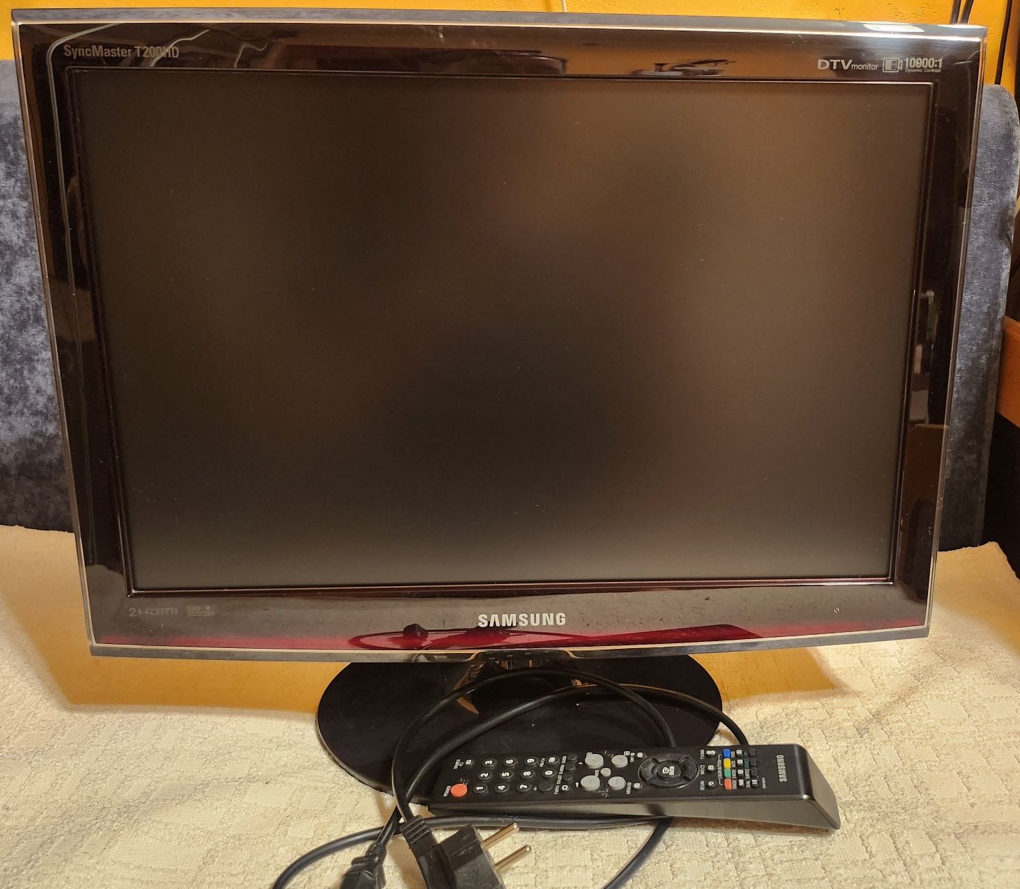 Monitor telewizor samsung 20" LCD HDMI