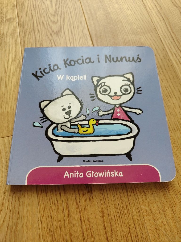 Kicia Kocia i Nunuś w kąpieli