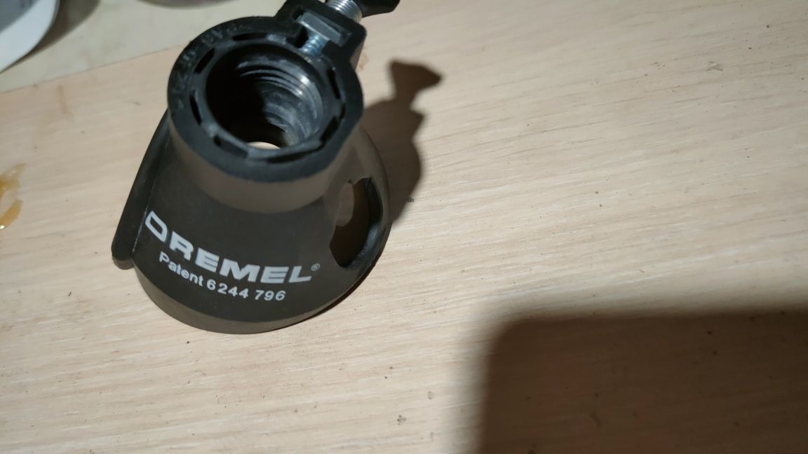 Dremel do usuwania fug