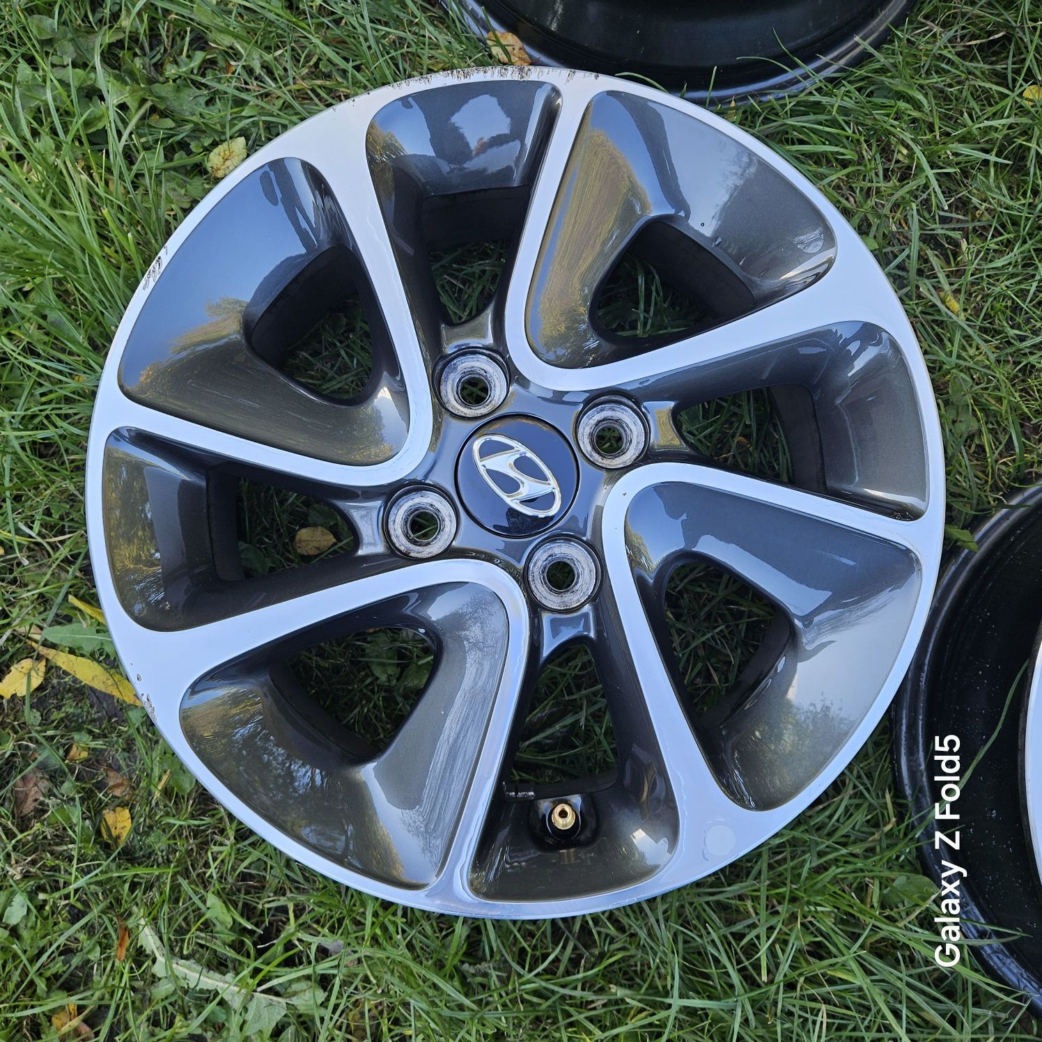 Alufelgi 14 Hyundai I10 I20 Getz Kia Picanto 4x100 TPMS ET47