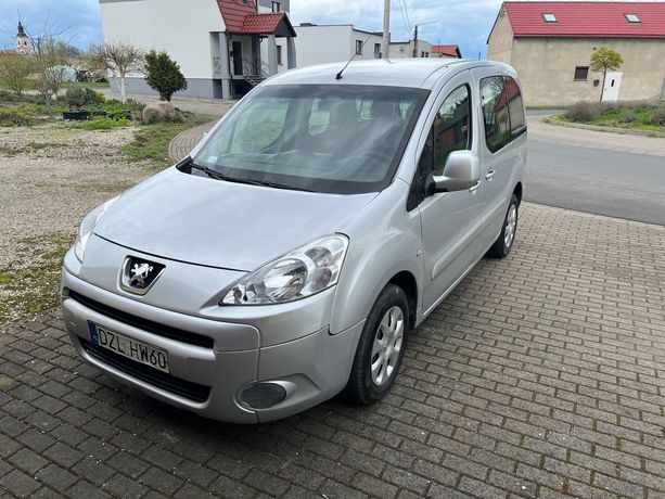 Peugeot Partner Tepee 1.6 HDI 2009 rok