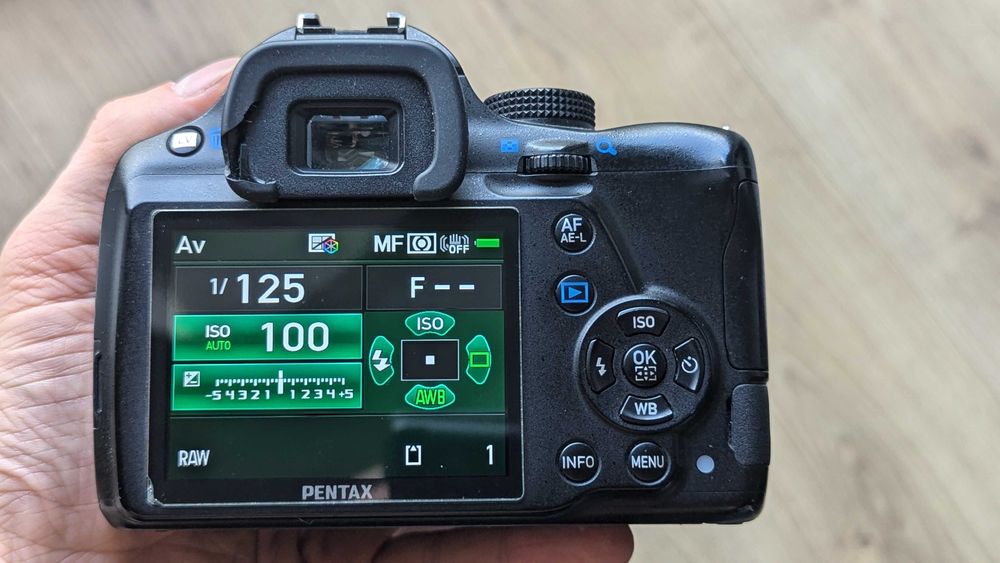 Pentax k-50 body