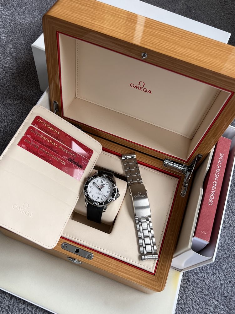 Omega Seamaster 300 Biała Bond