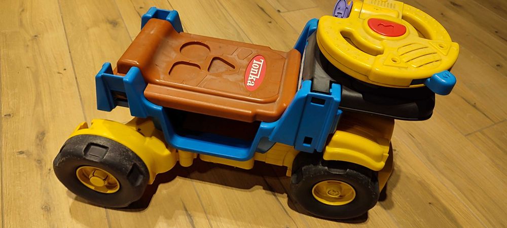 jeździk pchacz autko