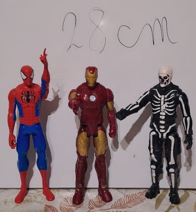 Avengers Marvel 28cm.