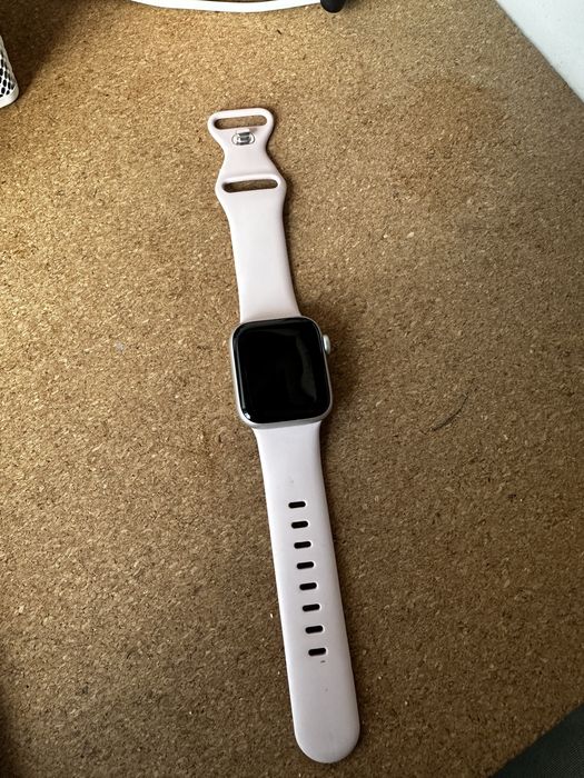 Apple Watch SE (geracão2) 40mm Prata