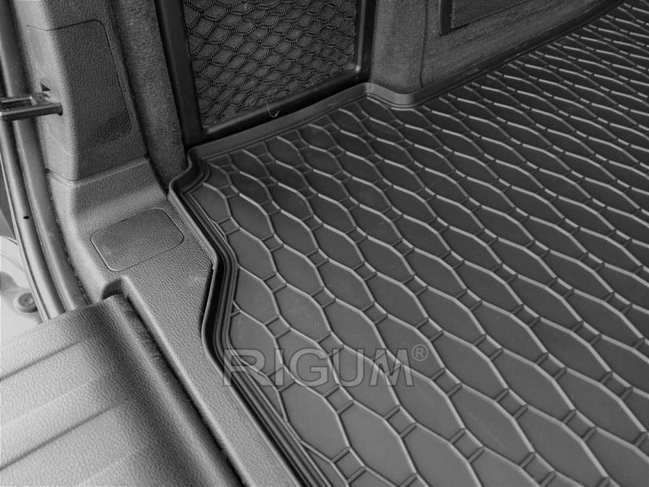 Килимки в авто HYUNDAI салон багажник гумові та ворсові (Польща/Чехія)