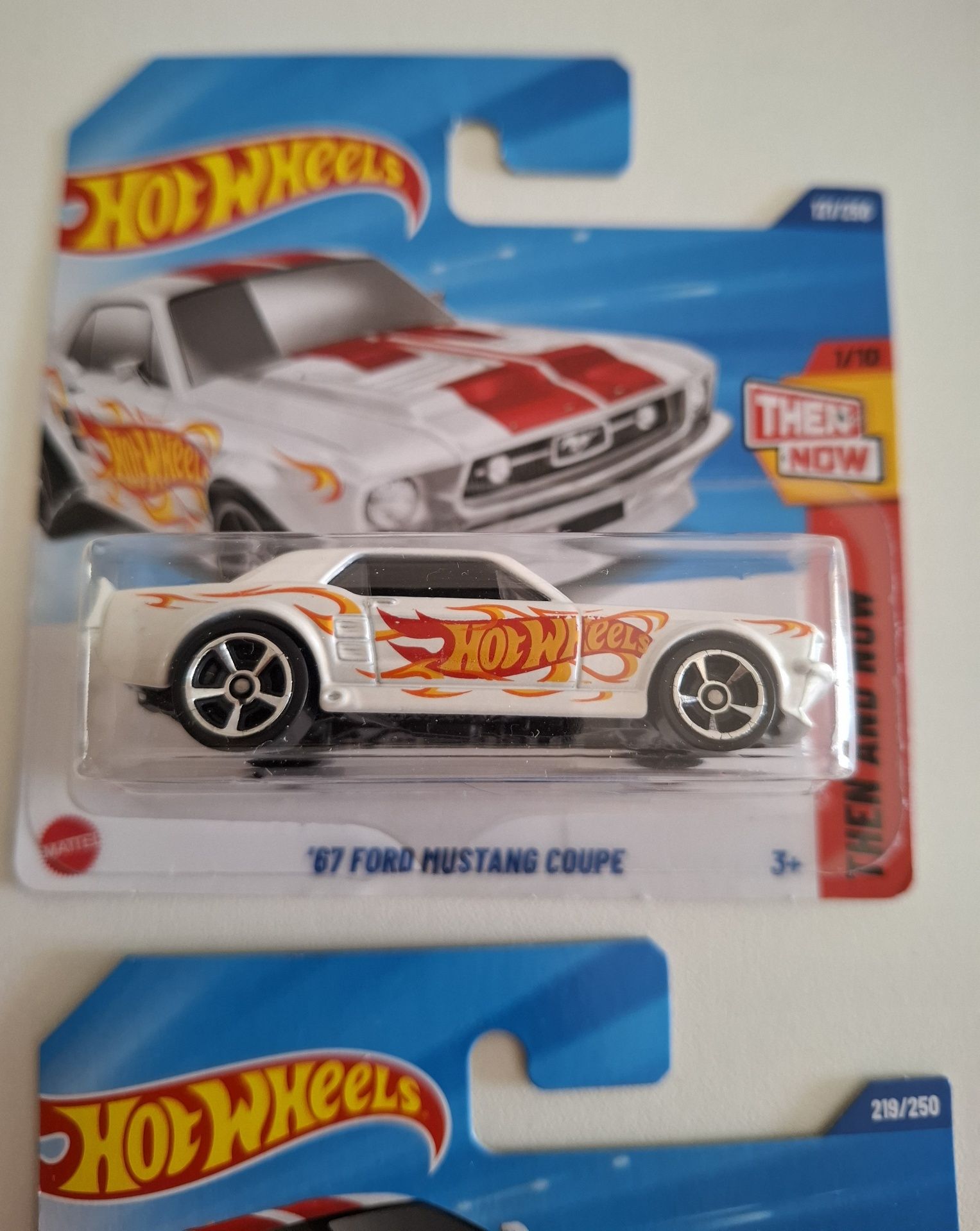Pack 2 - Then And Now - Ford Mustang