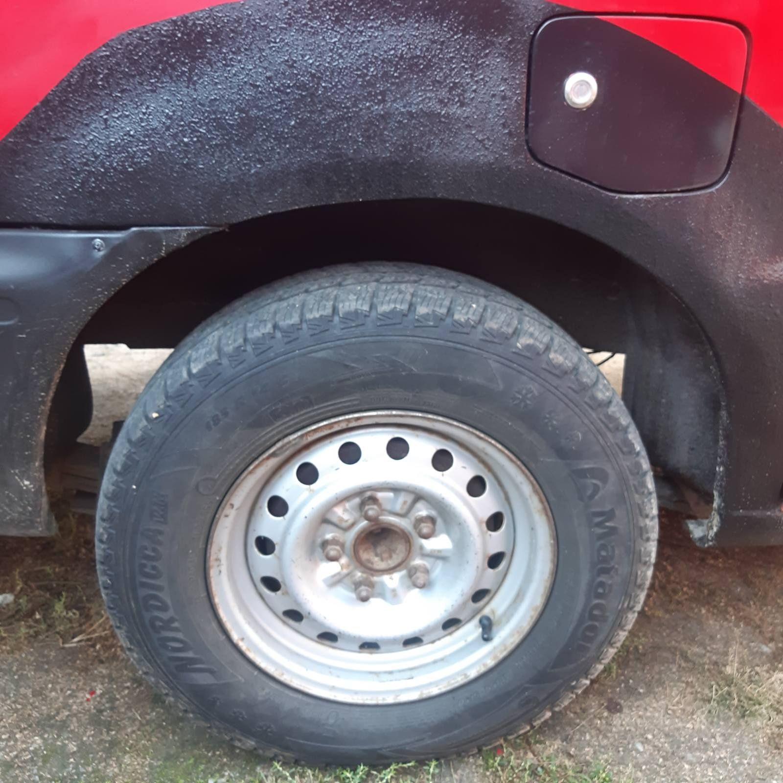Продаю автомобіль Nissan Vanette
