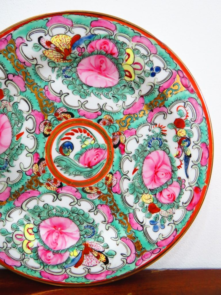 Prato em porcelana - Macau.