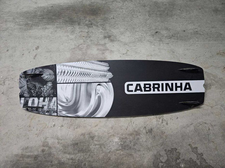 2024 Cabrinha Spectrum Twintip 140, 42 with pads