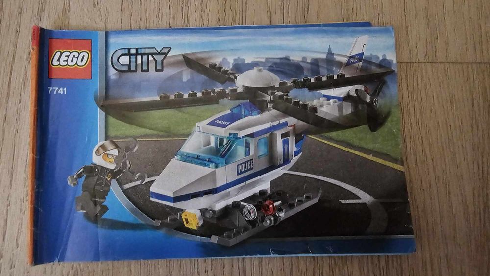 Lego 7741 Policja