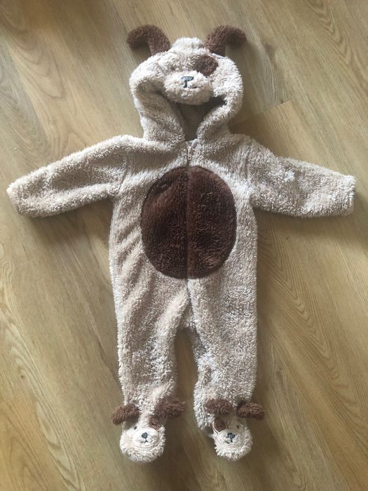 Kombinezon pluszowy piesek na 6-9 miesięcy rozmiar 74