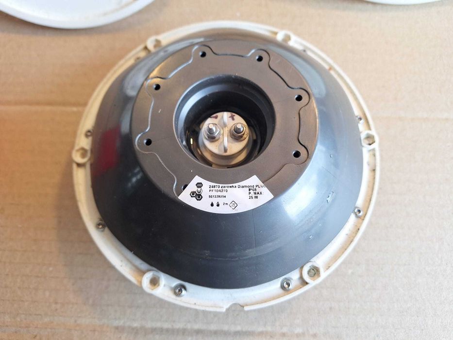 Lampy reflektory basenowe led 12V kompletne duże 2 szt Basenhurt