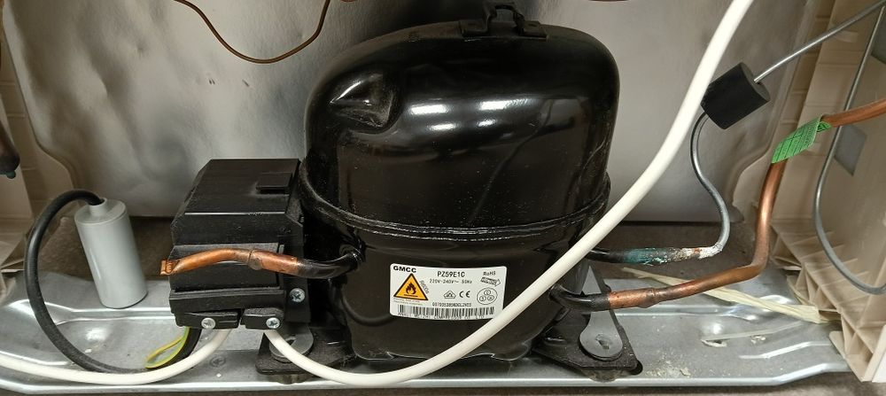 Zamrażarka whirlpool W55ZM 111W