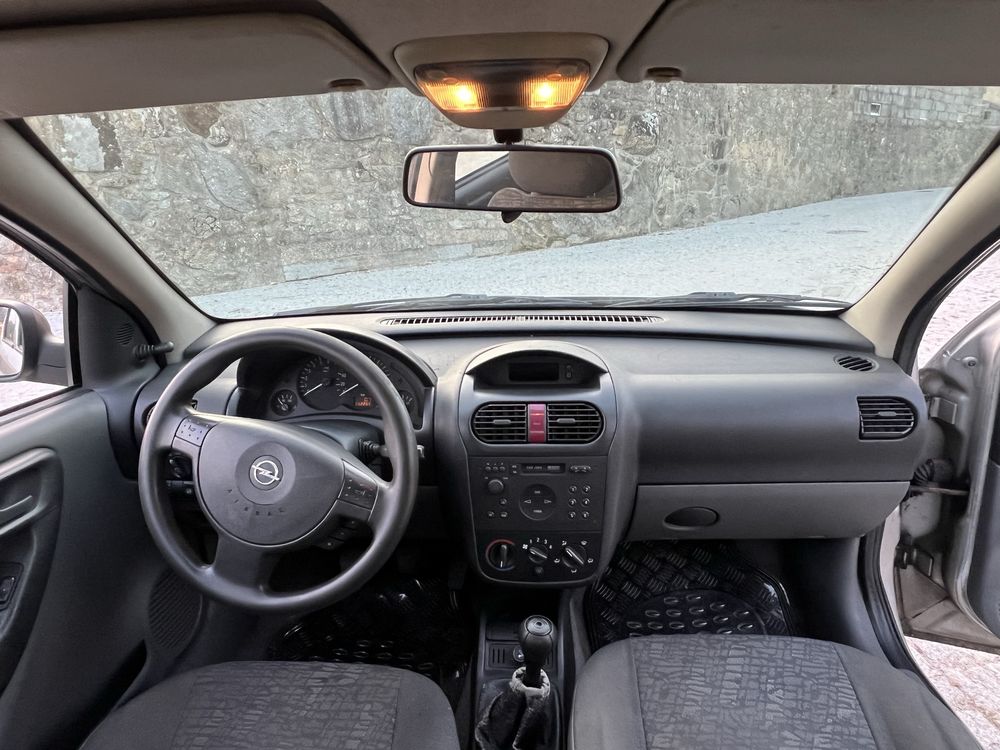 Opel corca disponivel