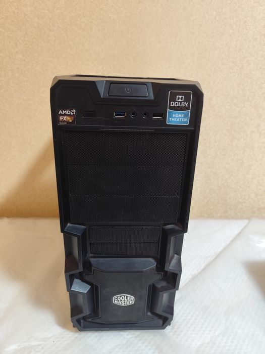 корпус cooler master gigabyte затичка