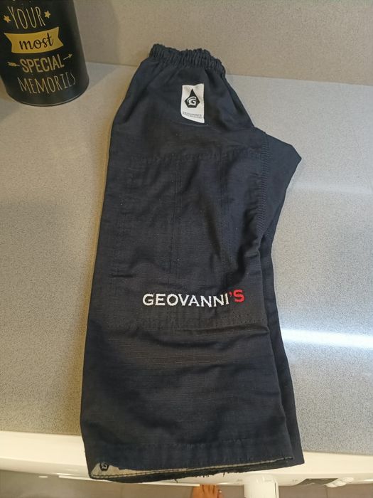 Kimonos usados  de vários tamanhos