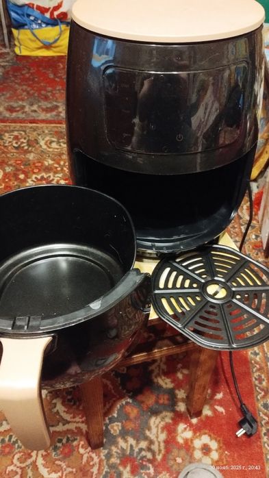 Продам новый аэрогриль.