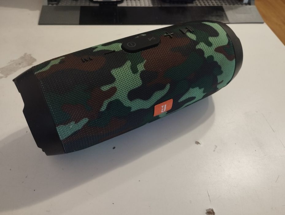 Sprzedam JBL głośnik muzyczny CHARGE 3