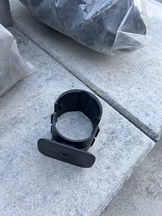 Uchwyty do rury elastycznej w otulinie izolacji DN 20 DN 16 Hewalex