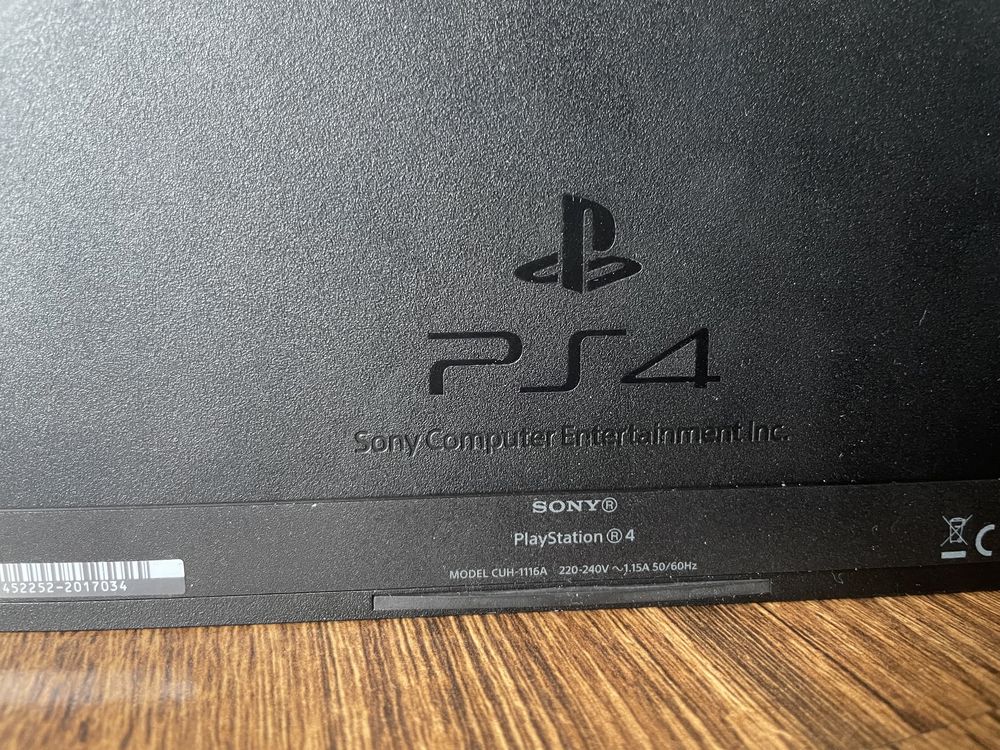 PS4 500GB zestaw z pudełkiem konsola Sony gry plastation