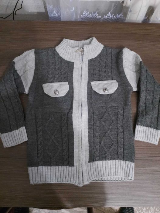 Продам різний одяг (в оголошенні багато фото) на хлопчика 3-4 років