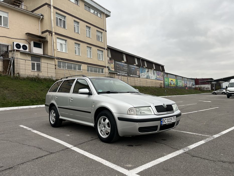 Шкода Октавія Тур 1.6МПІ