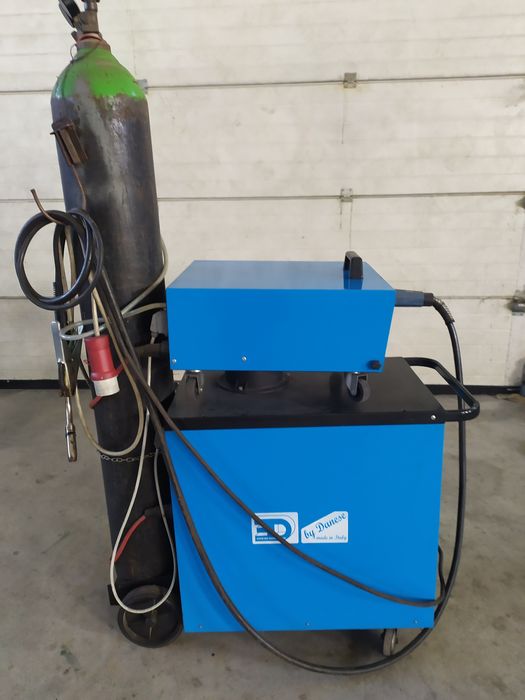 Semi Automática trifásica