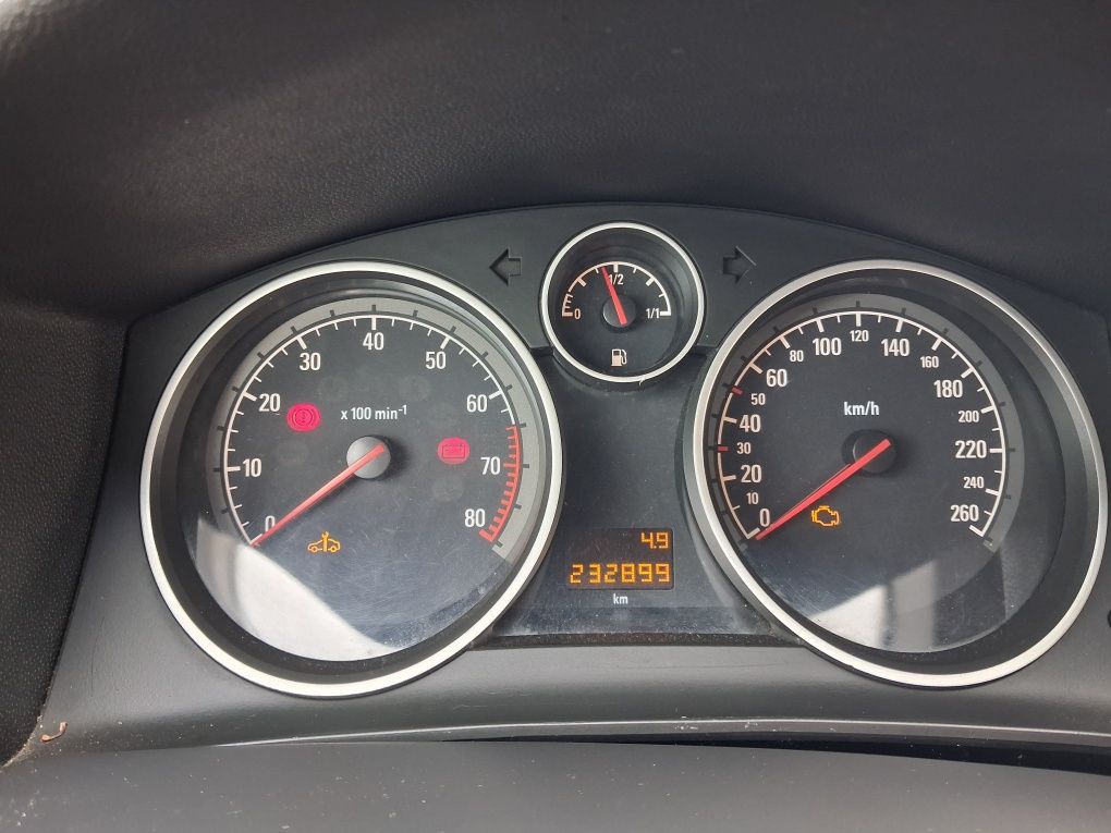Astra h універсал